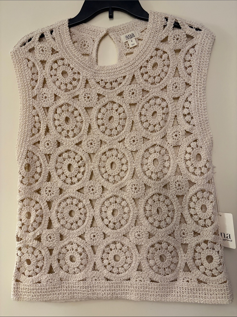 NWT a.n.a women’s‎ Crochet Circle-Pattern Tank Top in Cream, size M